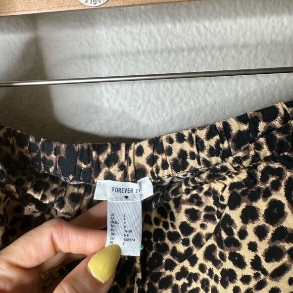 Forget 21 leopard pajama set small - Picture 5 of 7